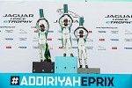 سيمون إيفانز يحصد المركز الأول في أول سباقات بطولة السيارات الكهربائية جاكوار I-PACE eTROPHY