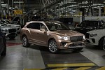 Bentley تبدأ الإنتاج المتسلسل لمركبة Bentayga Extended Wheelbase الرائدة بفئتها